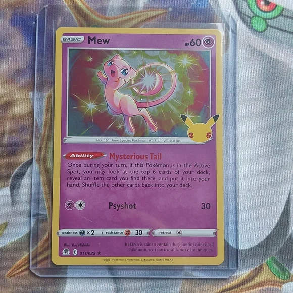 Pokemon Mew holo card 011/025 celebrations NM - Picture 1 of 1